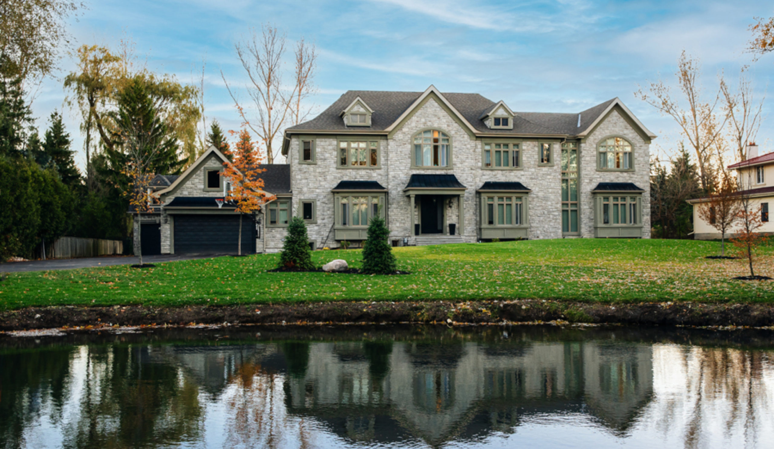 01-feature-The-Crown-Home-Addition-Renovation@3x-scaled