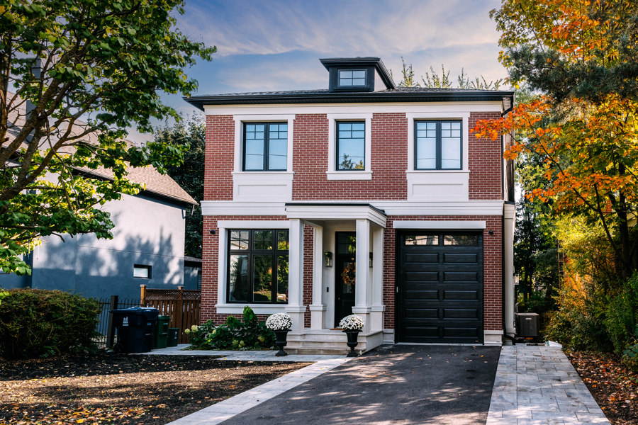 01_Willowdale-Transitional-Custom-Home-2